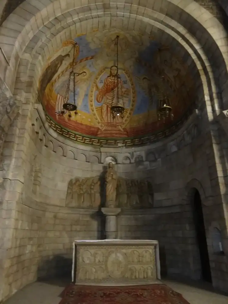 The interior of Sant Pere de les Puel·les