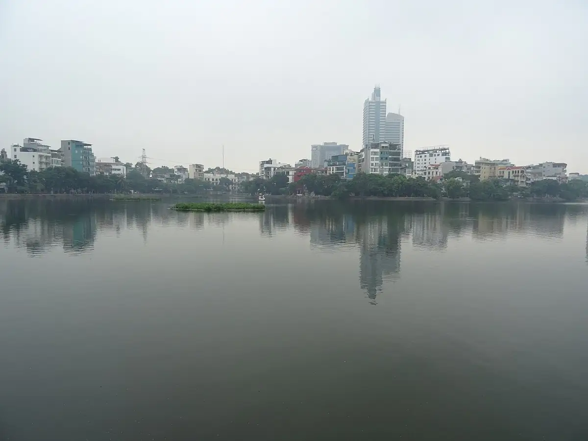 Озеро Trúc Bạch