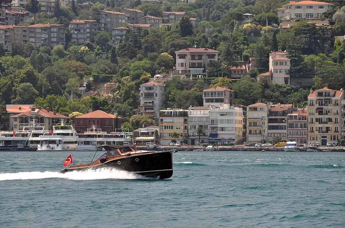 Wooden houses of Arnavutköy on the Bosphorus, between Bebek and Ortaköy