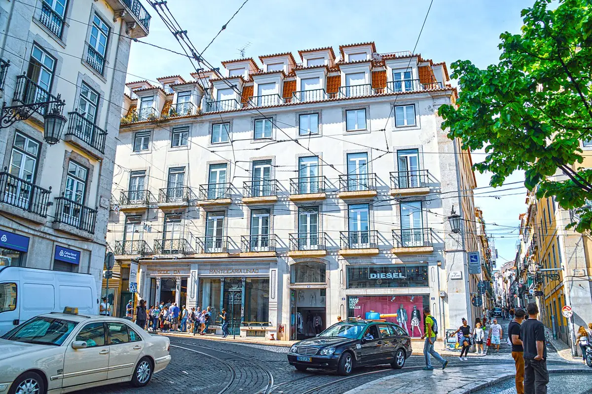 Praça Luís de Camões in Chiado