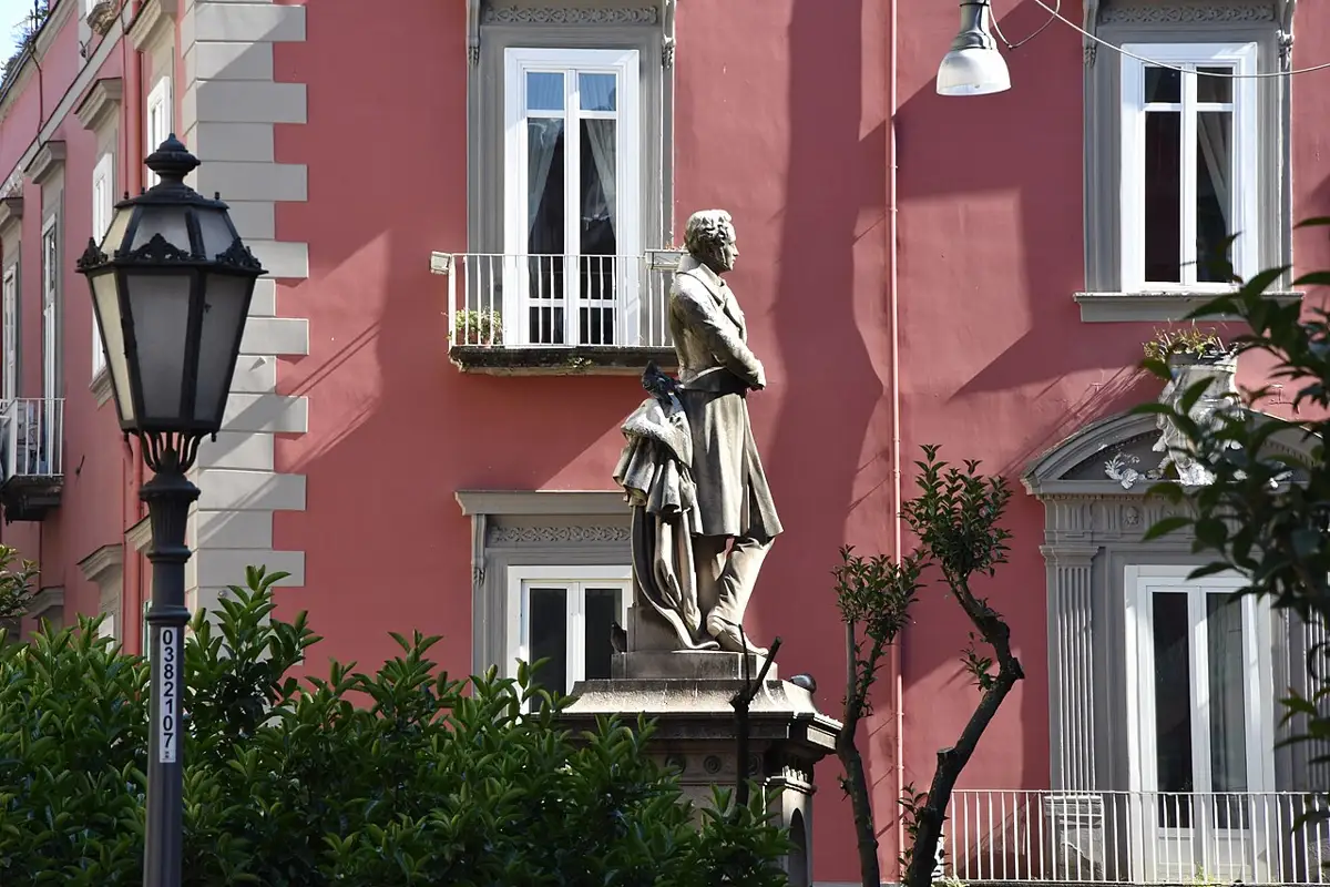 Piazza Bellini