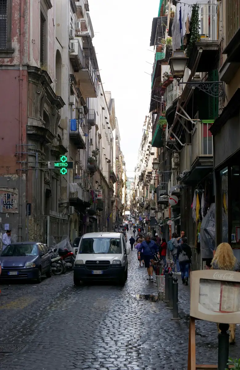 Via dei Tribunali