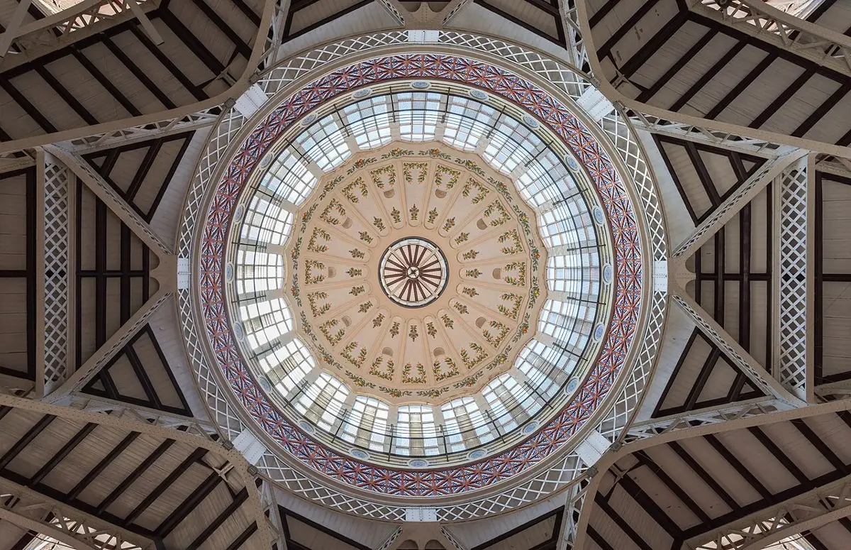 Mercat Central изнутри